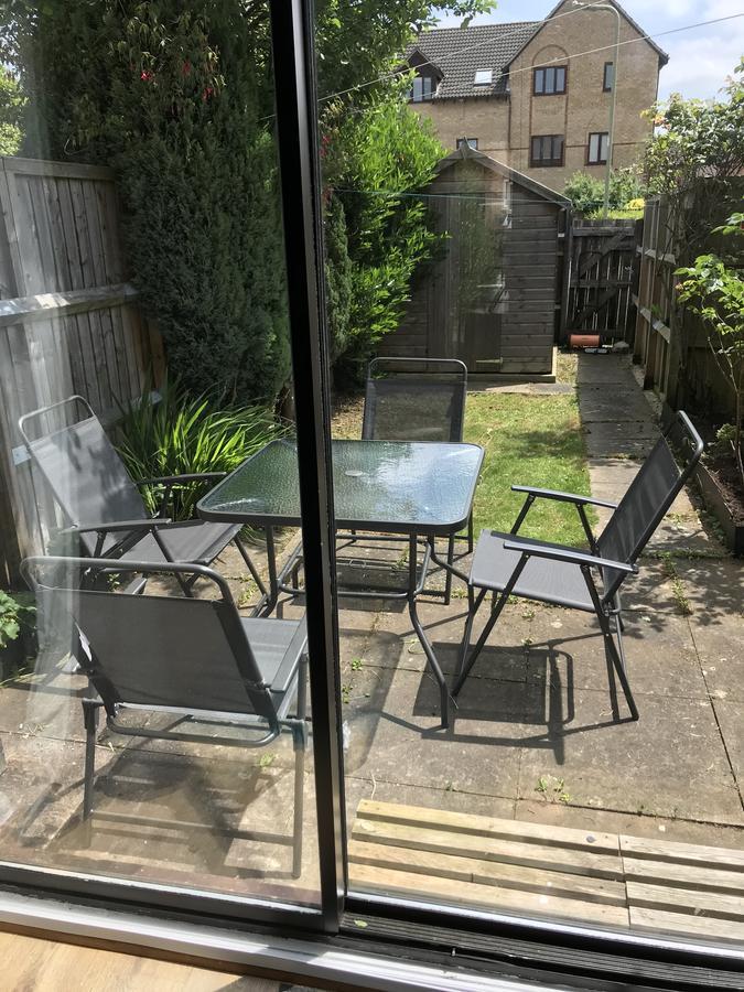 Arma Short 46 - Sleeps 3 - Free Parking & Garden *